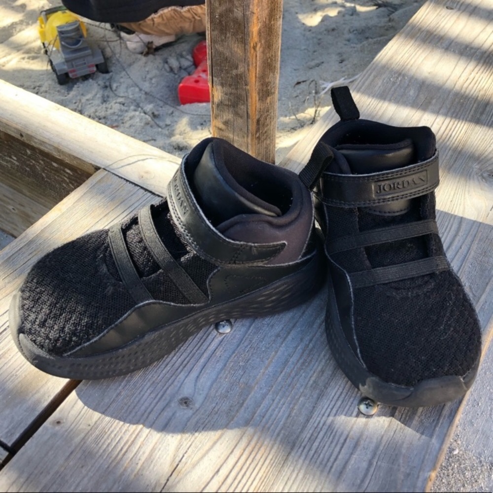 Black Jordan sneakers Kids Size 5 New without Tags